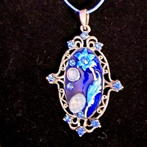 Breath Taking Edwardian Necklace